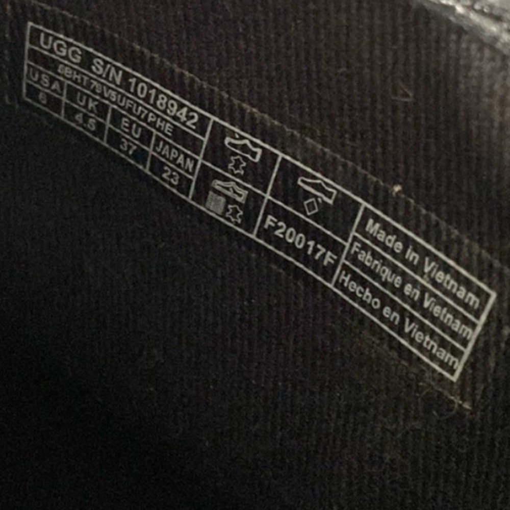UGG Bruno Ankle Booties - Picture 11 of 11